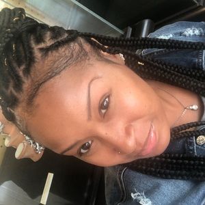 Meet your Posher, Zena